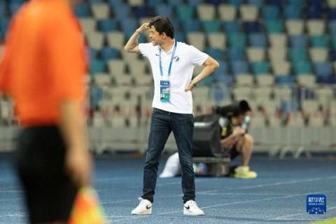性信号：单身汉和日本新婚妻子隔壁